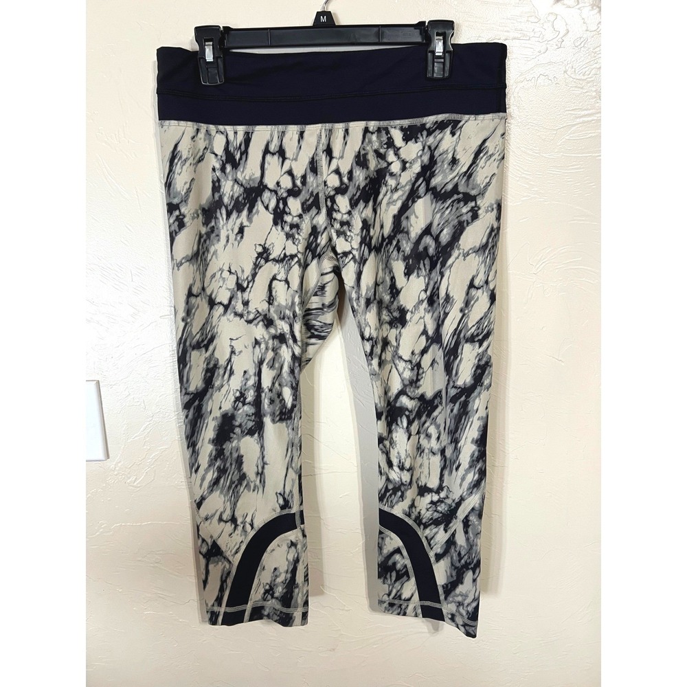 Lululemon Align Marble Print Cropped Leggings Black White Size 10 Athleisure run